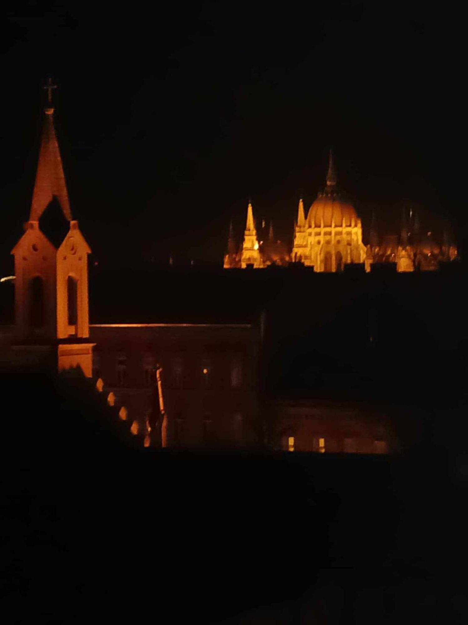Apartamento Cozy Panorama At The Castle Budapest Exterior foto