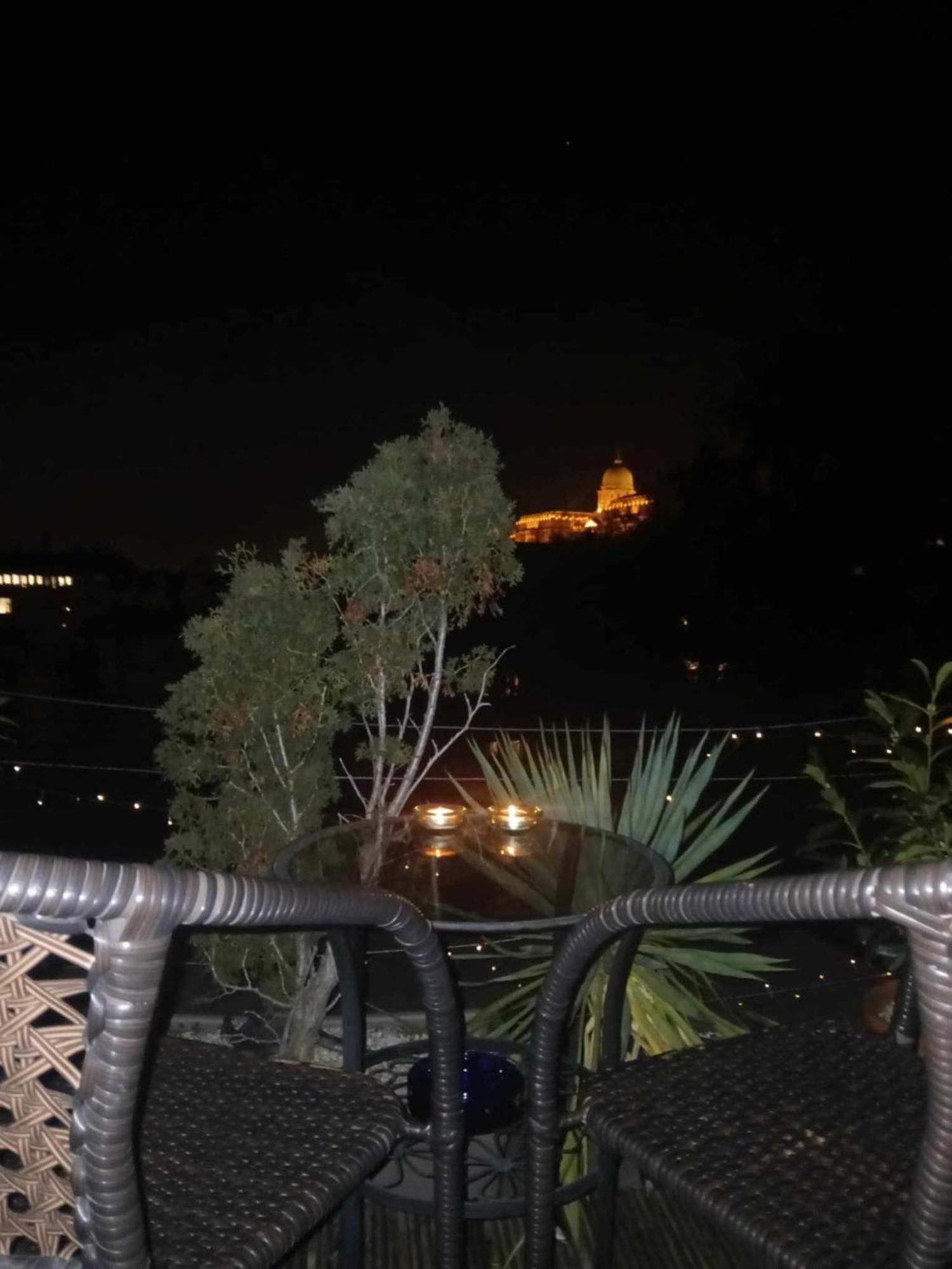 Apartamento Cozy Panorama At The Castle Budapest Exterior foto